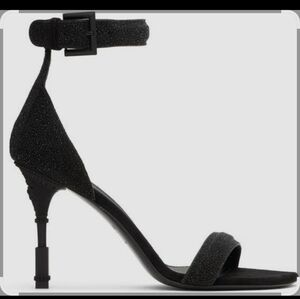 Chic Black Ankle Strap Heels